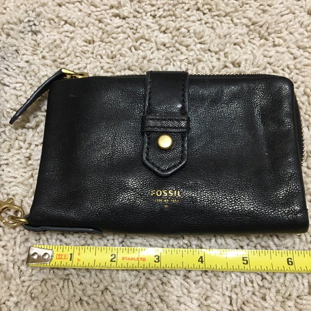Fossil wallet